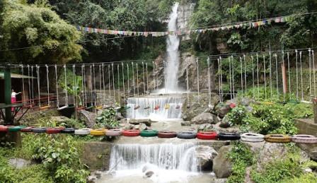 Banjhakri Falls is one of the top 10 places to visit in Gangtok